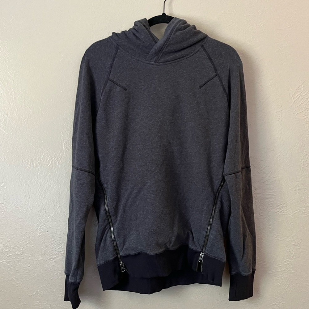 LULULEMON gray and black zippered hooded sweatshirt hoodie top size 4